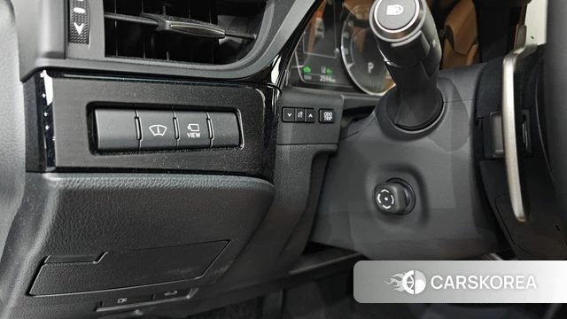 Lexus ES300h 7th generation 2026 Белый из Кореи, фото 5