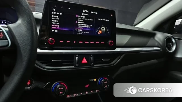 Kia The New K3 2nd generation 2022 Белый из Кореи, фото 5