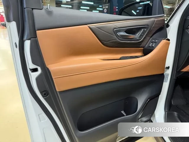 Toyota Alphard 4th Generation 2024 Белый из Кореи, фото 5
