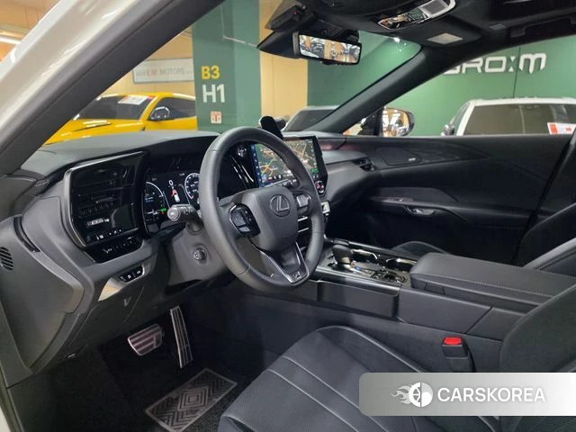 Lexus RX500h 5th generation 2025 Белый из Кореи, фото 5