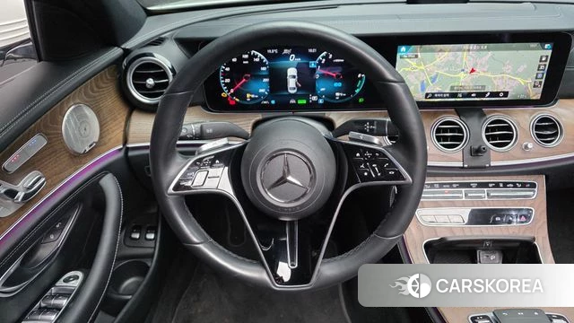 Mercedes-Benz E-Class W213 2022 Белый из Кореи, фото 5