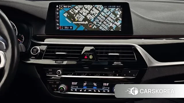 BMW 5 Series (G30) 2018 Синий из Кореи, фото 5