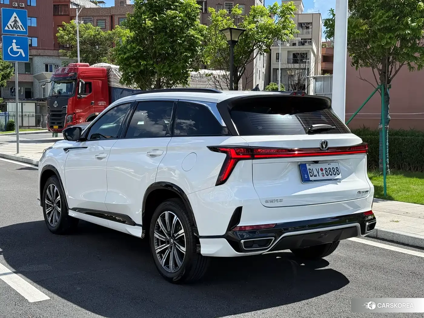 Chang'an CS75PLUS 2025 Белый из Китая, фото 5
