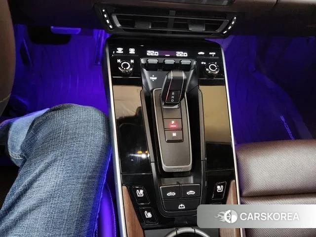 Porsche 911(992) 2021 Серебряный из Кореи, фото 5