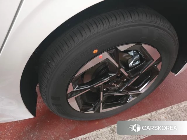 Kia The New K5 3rd generation 2026 Белый из Кореи, фото 5