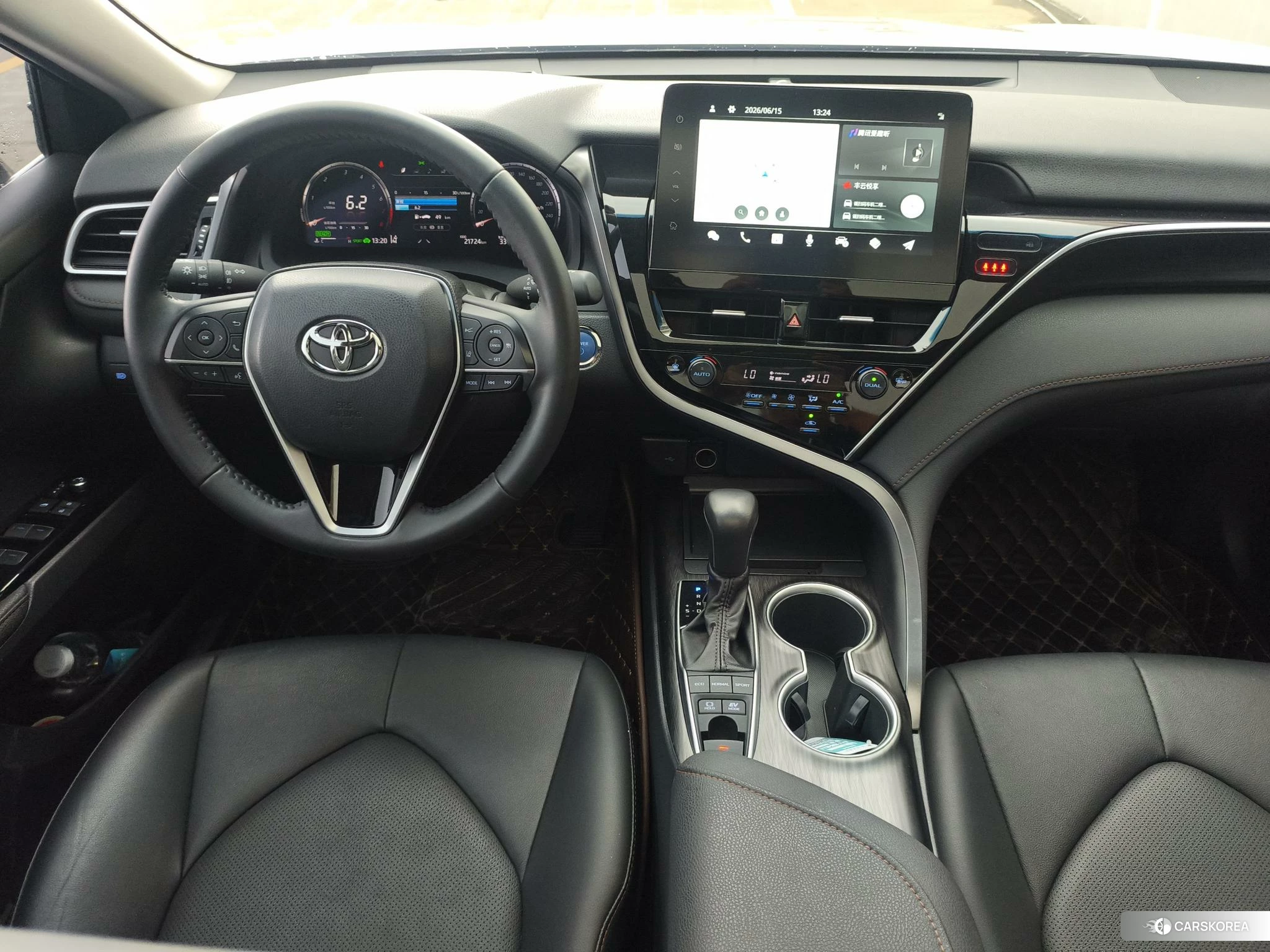 Toyota Camry 2021 Серебристо-серый из Китая, фото 5