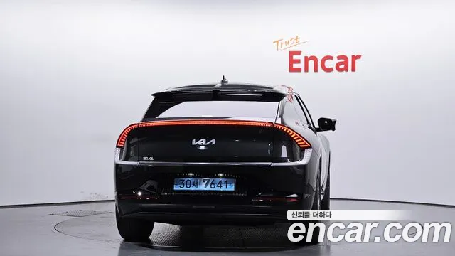 Kia EV6 2023 Серый из Кореи, фото 5