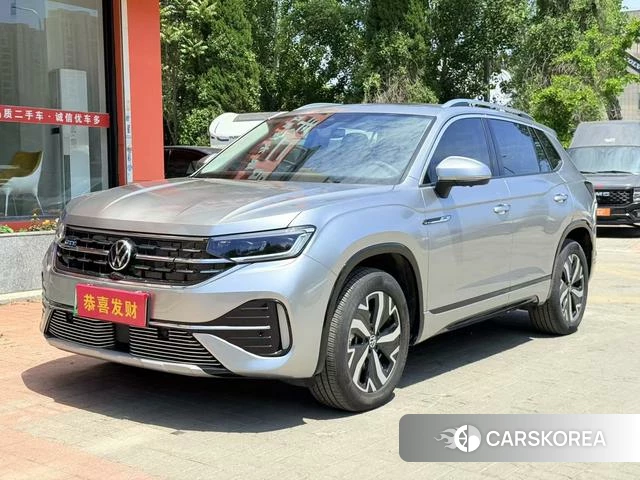 Volkswagen Tanyue GTE 2022 Серебристо-серый из Китая, фото 5