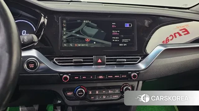 Kia Niro Plus 2023 Серебряный из Кореи, фото 5