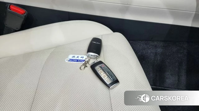 Genesis GV70 2021 Белый из Кореи, фото 5