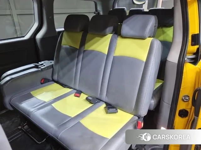 Hyundai The New Grand Starex 2018 Желтый из Кореи, фото 5