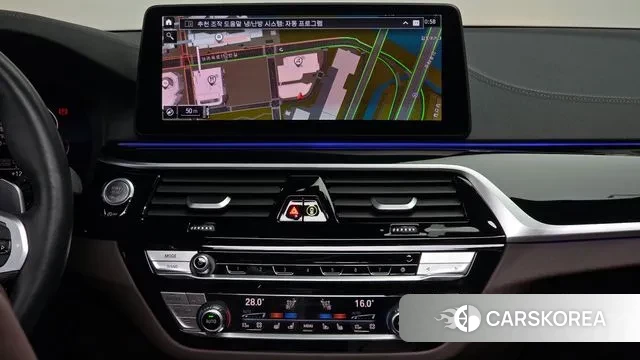 BMW 5 Series (G30) 2023 Черный из Кореи, фото 5