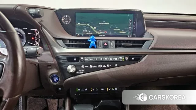 Lexus ES300h 7th generation 2021 Черный из Кореи, фото 5