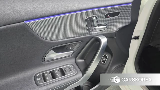 Mercedes-Benz A-Class W177 2021 Белый из Кореи, фото 5