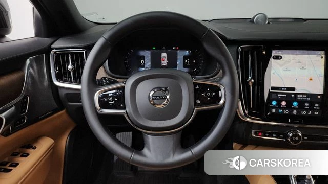 Volvo V90 Cross-Country 2023 Коричневый из Кореи, фото 5