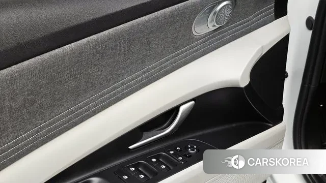 Hyundai Avante Hybrid (CN7) 2022 Белый из Кореи, фото 5