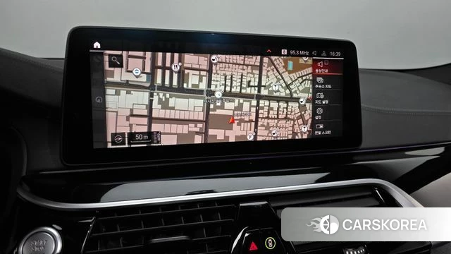 BMW 5 Series (G30) 2021 Черный из Кореи, фото 5