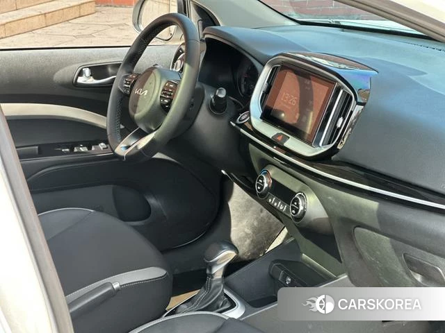 Kia Yi Ran 2023 Белый из Китая, фото 5