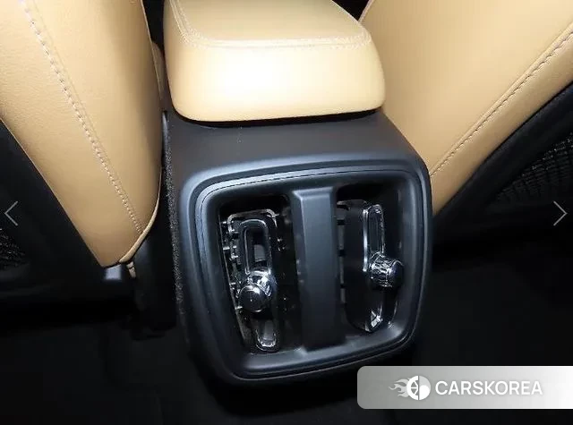 Volvo XC40 2021 Белый из Кореи, фото 5