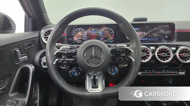 Mercedes-Benz A-Class W177 2024 Песочный из Кореи, фото 5