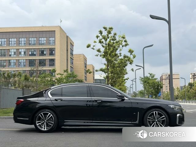 BMW 7 series 2022 Черный из Китая, фото 5