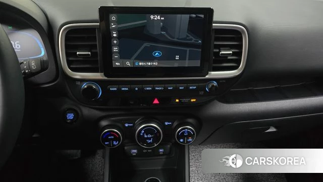 Hyundai Venue 2023 Белый из Кореи, фото 5