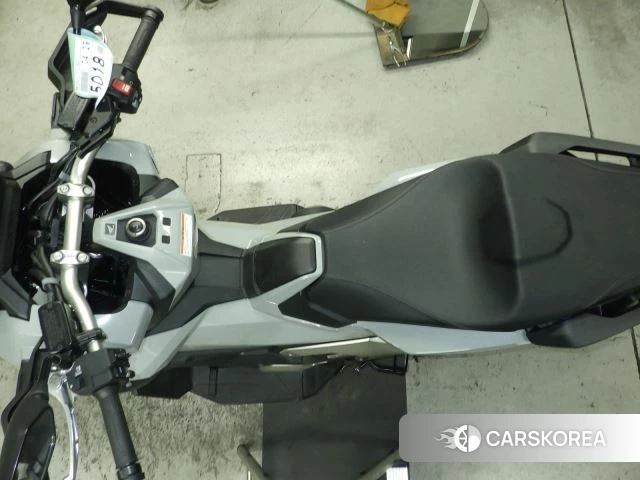 Проданный Honda X-ADV 750 id 4184387 из Японии, фото 5