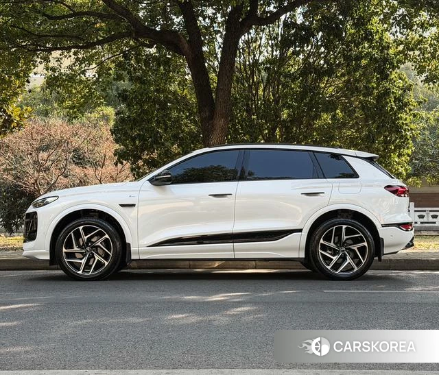 Audi Q6L e-tron 2025 Белый из Китая, фото 5