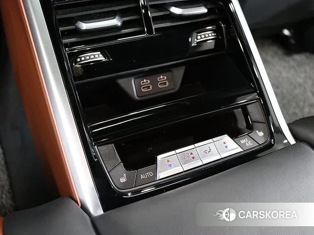 BMW 8 Series (G15) 2021 Небесно-голубой из Кореи, фото 5