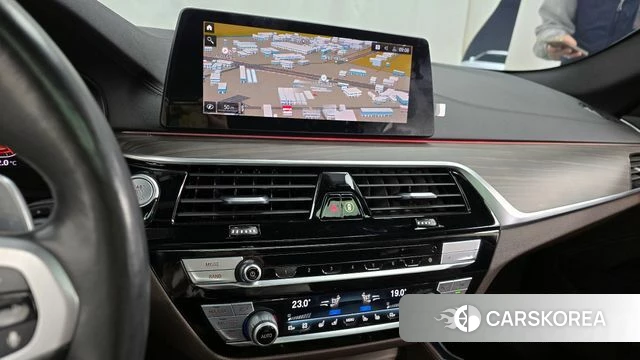 BMW 5 Series (G30) 2019 Черный из Кореи, фото 5