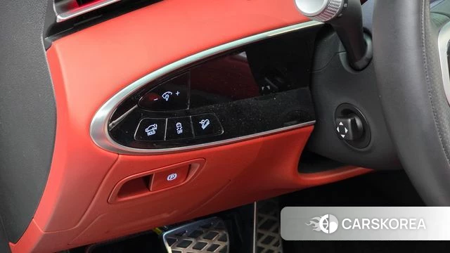 Genesis GV70 2024 Белый из Кореи, фото 5