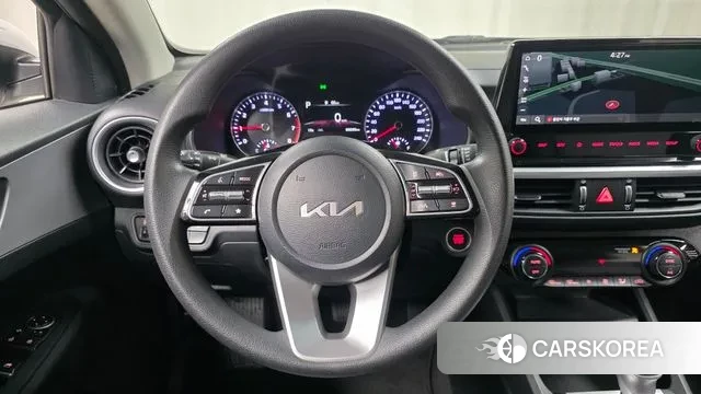 Kia The New K3 2nd generation 2021 Белый из Кореи, фото 5