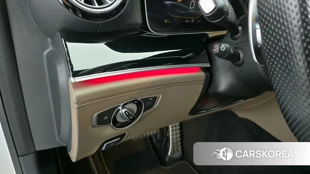 Mercedes-Benz AMG GT 2021 Белый из Кореи, фото 5