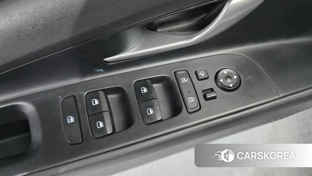 Hyundai Avante (CN7) 2020 Серебристо-серый из Кореи, фото 5