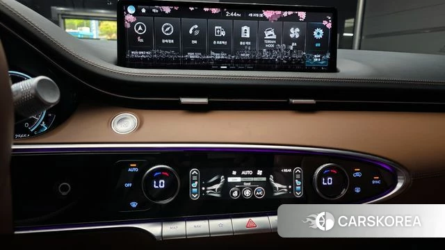 Genesis GV70 2023 Белый из Кореи, фото 5