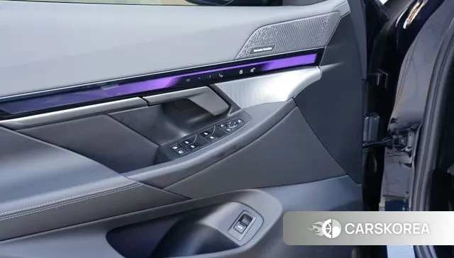 BMW 5 Series (G60) 2025 Черный из Кореи, фото 5