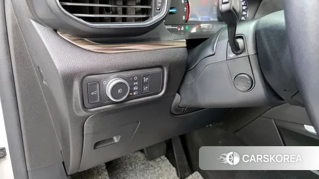 Ford Explorer 6th Generation 2022 Белый из Кореи, фото 5
