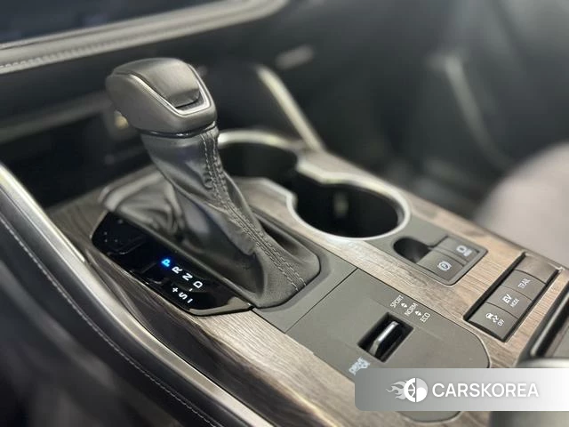 Toyota Crown Lufang 2024 Белый из Китая, фото 5