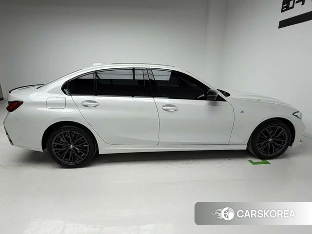 BMW 3 series 2024 Белый из Китая, фото 5