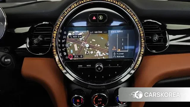 Mini Cooper S Convertible 2022 Жемчужный цвет из Кореи, фото 5