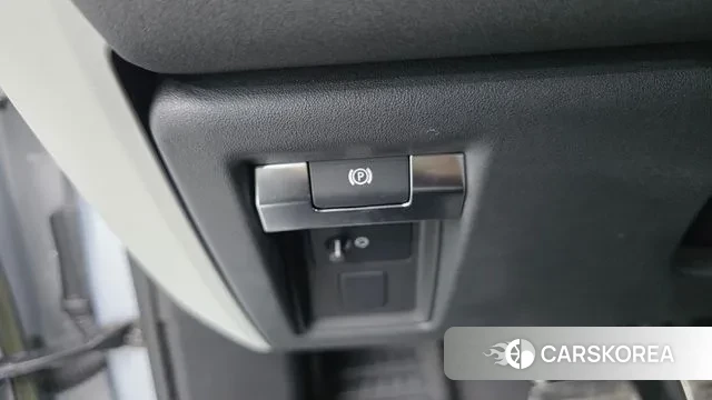 Land Rover Defender (L663) 2022 Серебряный из Кореи, фото 5