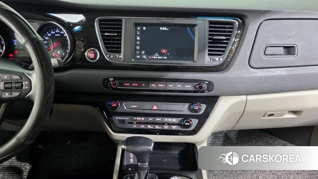 Kia The New Carnival 2019 Белый из Кореи, фото 5