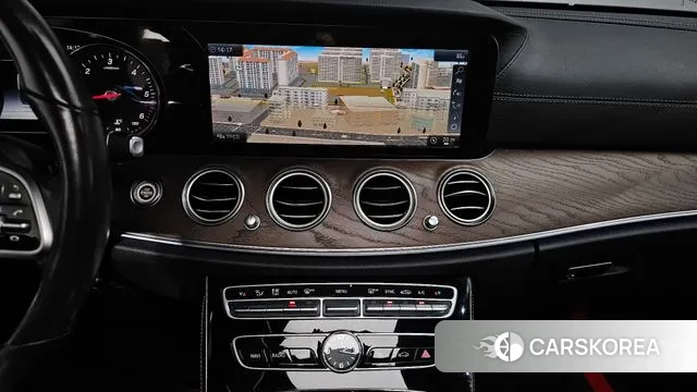 Mercedes-Benz E-Class W213 2019 Белый из Кореи, фото 5