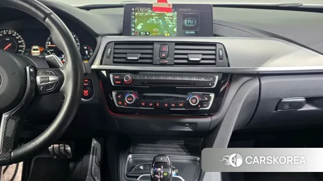 BMW 3 Series (F30) 2018 Белый из Кореи, фото 5