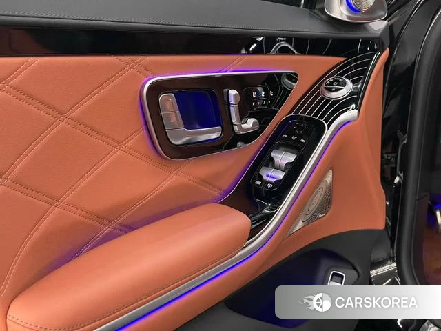 Mercedes-Benz Maybach S-class 2024 Черный из Китая, фото 5