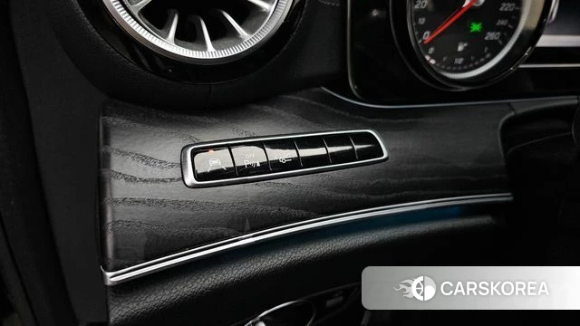 Mercedes-Benz E-Class W213 2019 Черный из Кореи, фото 5