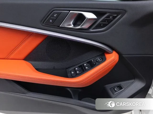 BMW 1 Series (F40) 2024 Белый из Кореи, фото 5