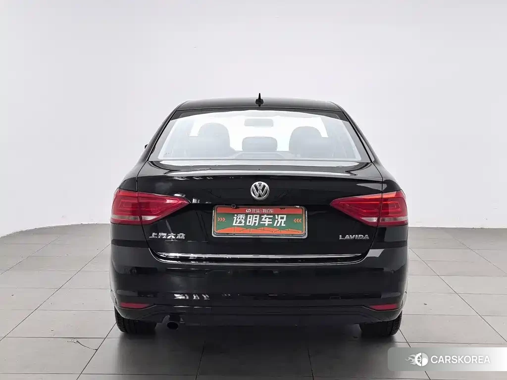 Volkswagen Lavida 2018 Черный из Китая, фото 5