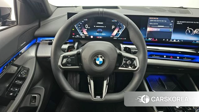 BMW 5 Series (G60) 2025 Черный из Кореи, фото 5