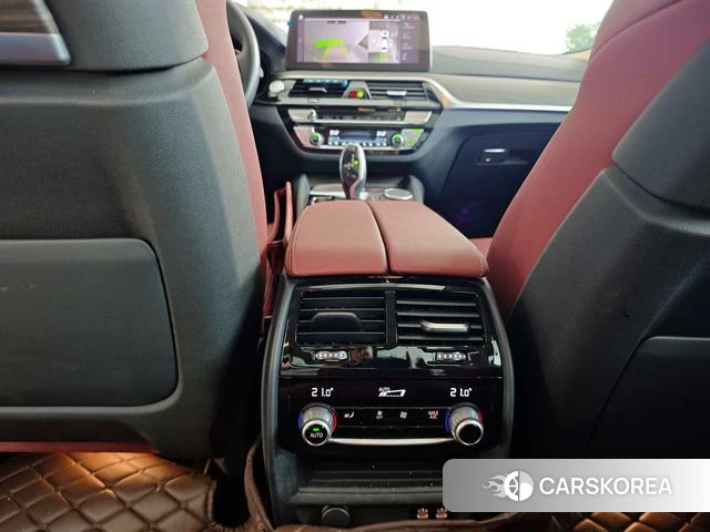 BMW 5 series 2023 Белый из Китая, фото 5
